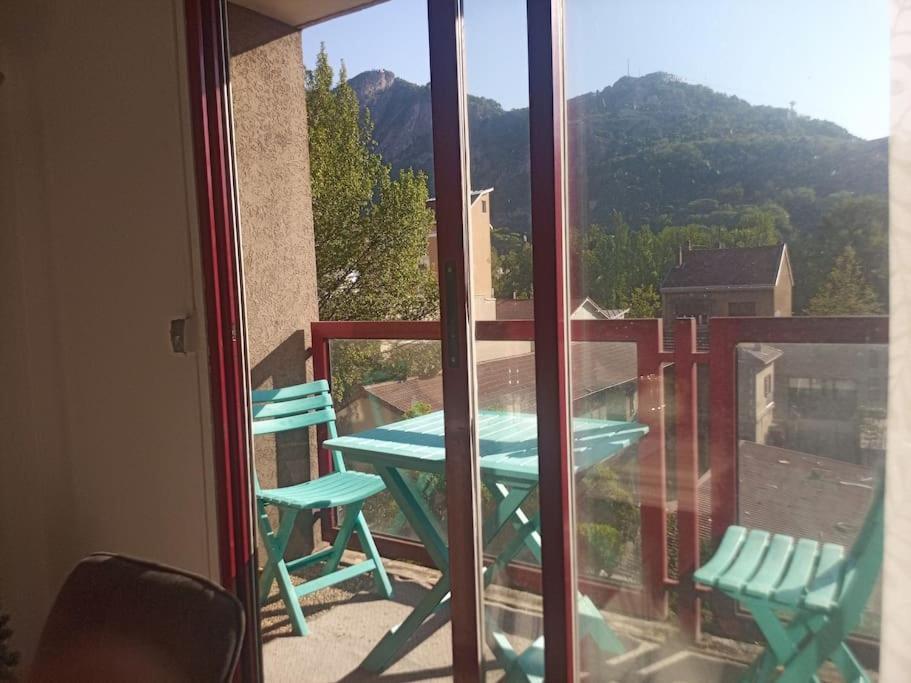 -- Le Refuge, à 50 mètres de la Gare -- Grenoble Exterior foto